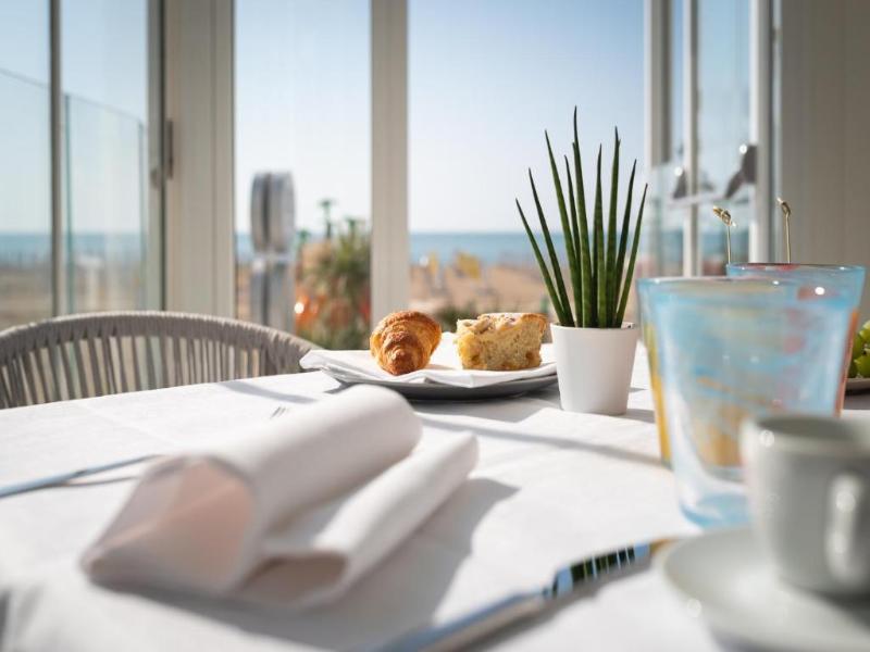Unico Hotel Caorle image