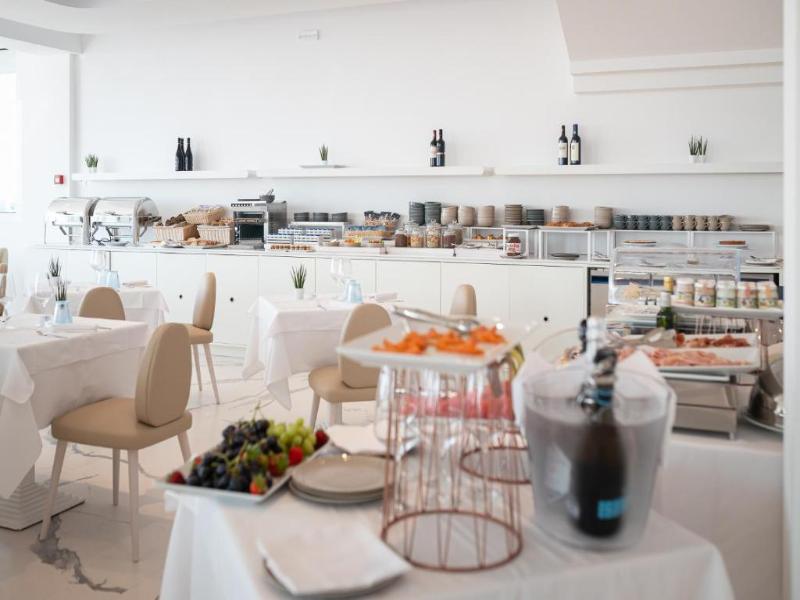 Unico Hotel Caorle image