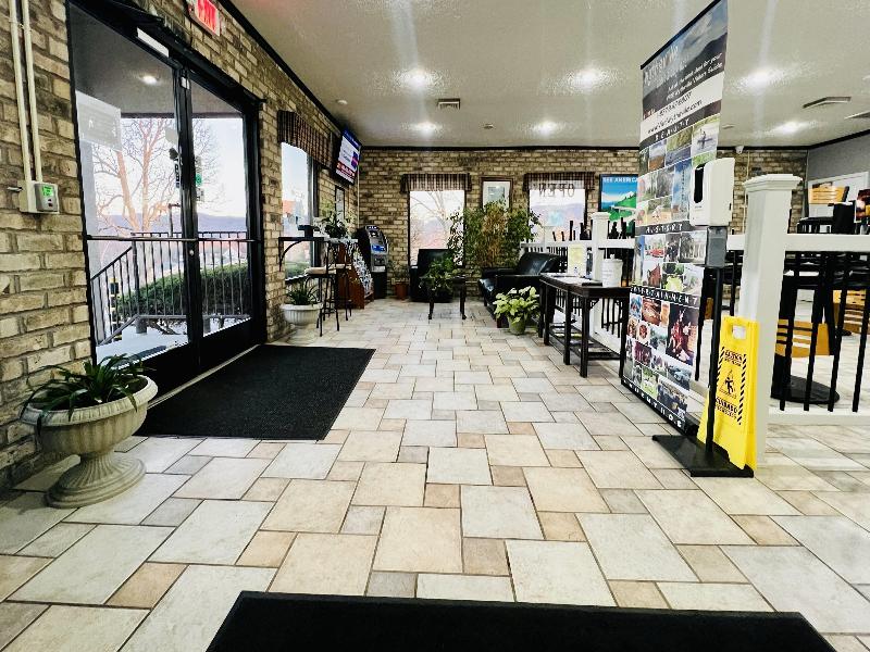Travelodge By Wyndham Wytheville image