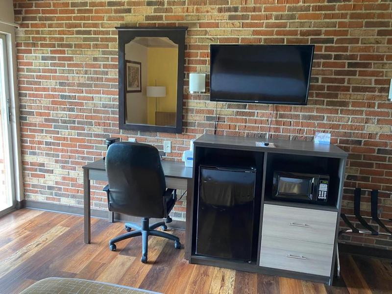 Travelodge By Wyndham Wytheville image