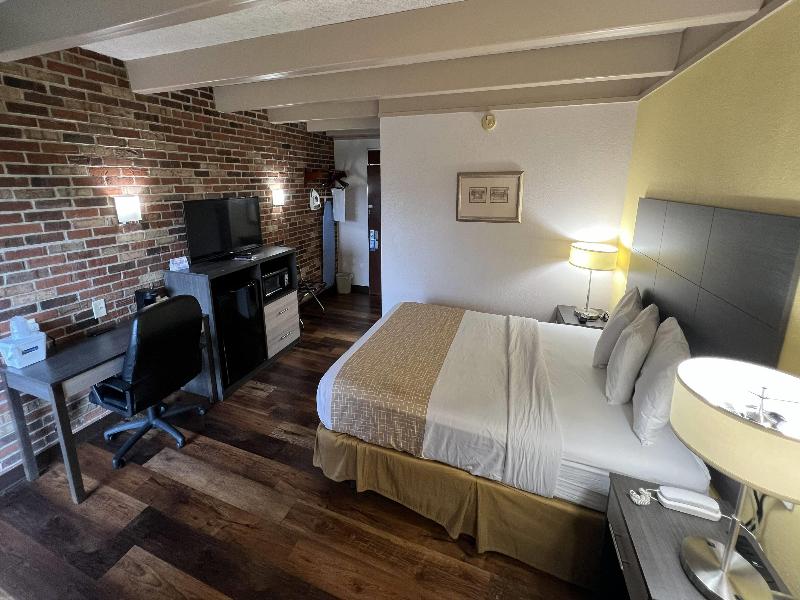 Travelodge By Wyndham Wytheville image