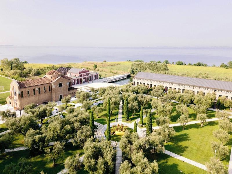 JW Venice image