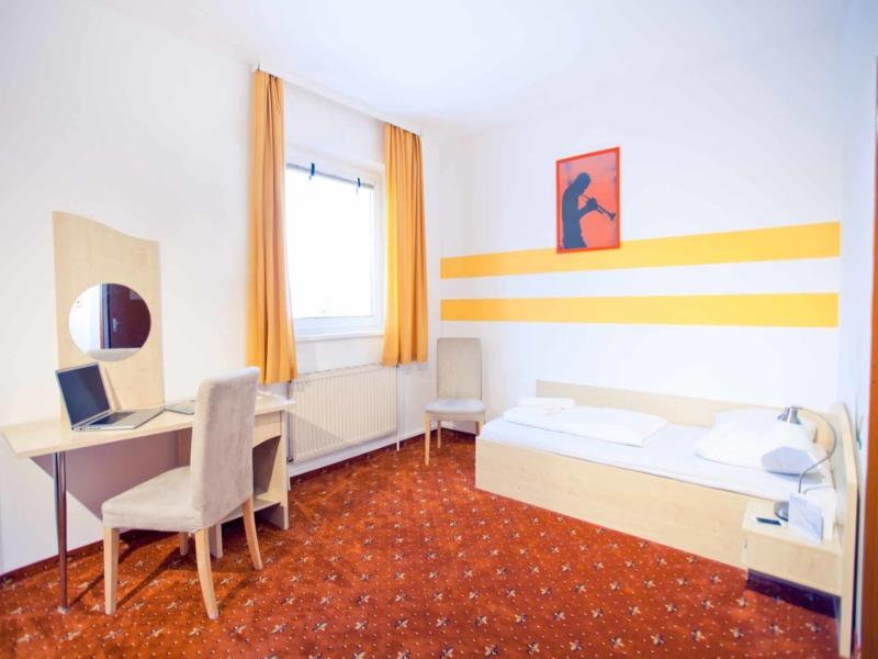 Lenas Donau image