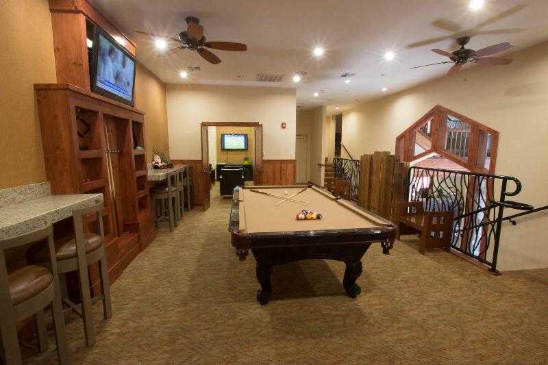 Mountain Retreat Resort image