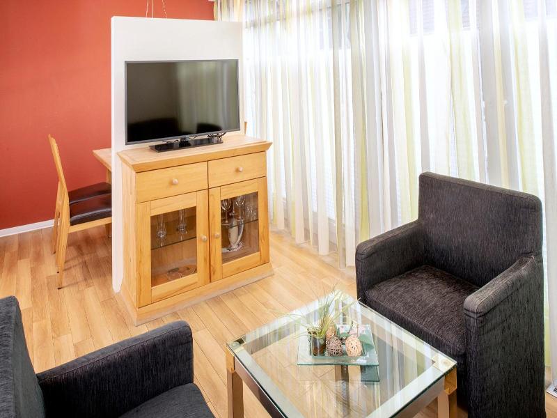 Suitenhotel Idyll Heckenrose image