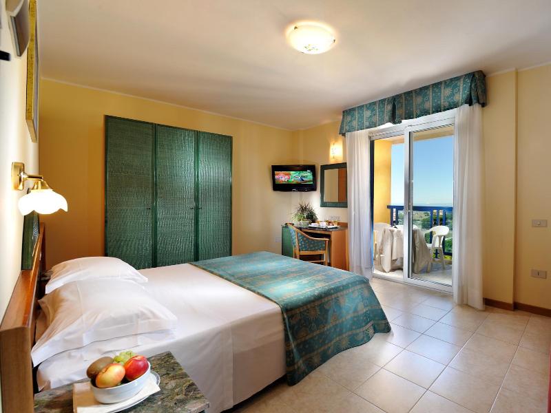 Hotel Bellevue image
