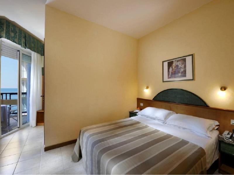 Hotel Bellevue image