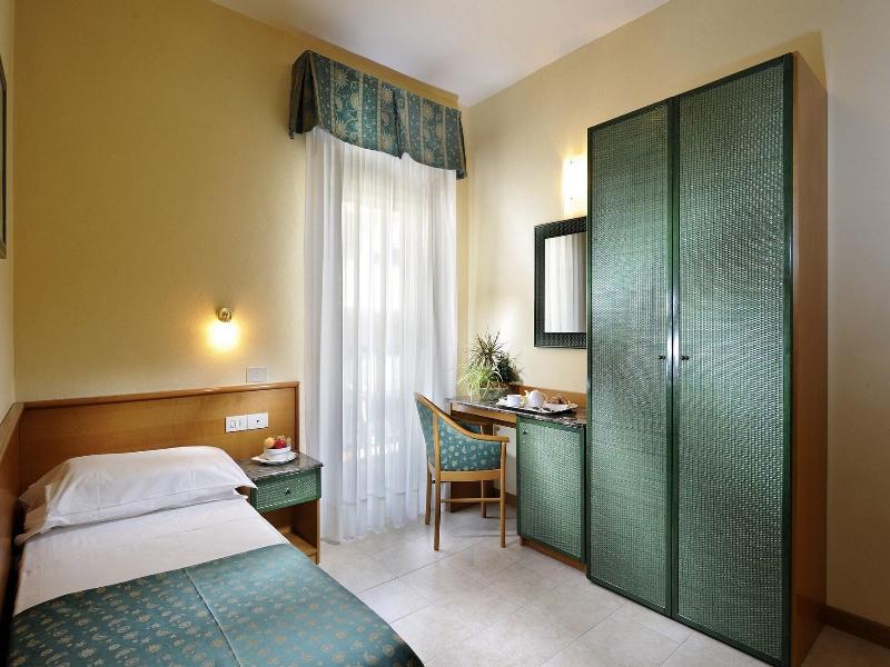 Hotel Bellevue image