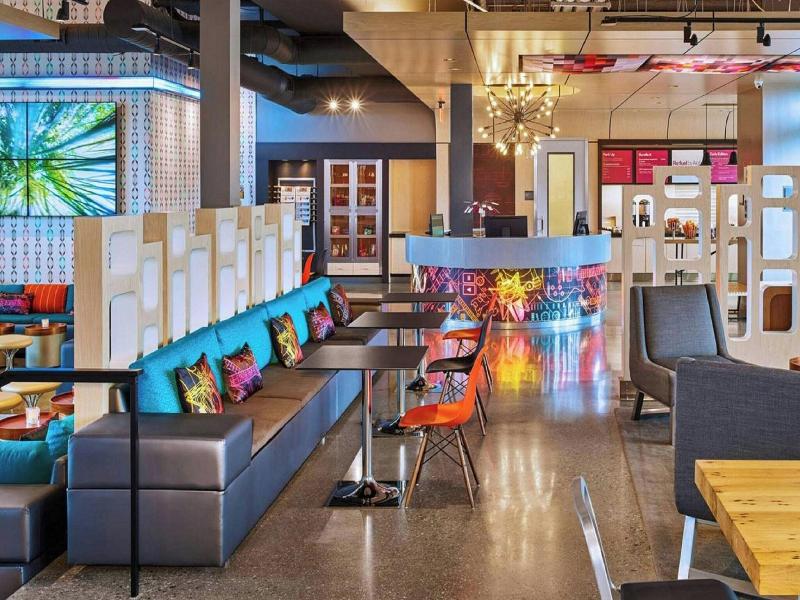Aloft Chesapeake image