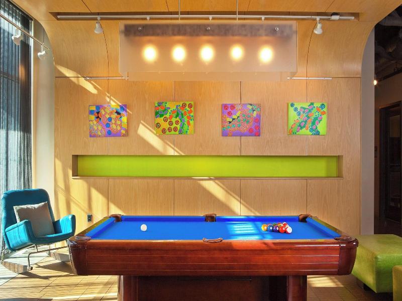 Aloft Chesapeake image