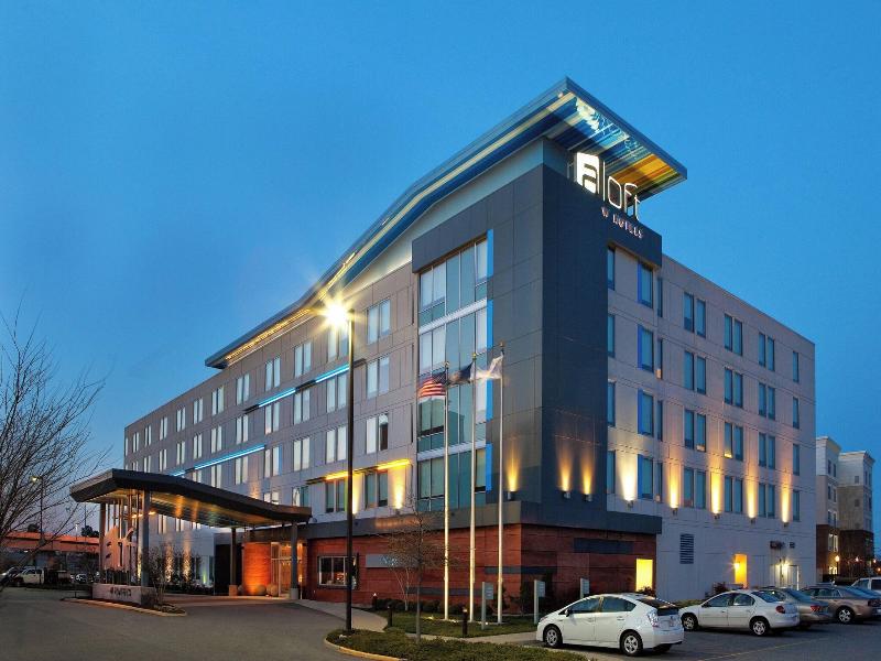 Aloft Chesapeake image