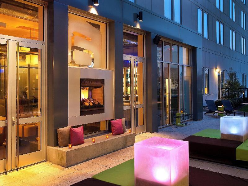 Aloft Chesapeake image
