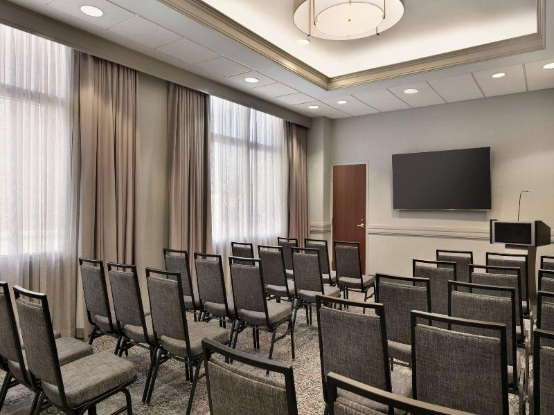 Courtyard Tysons Mclean image
