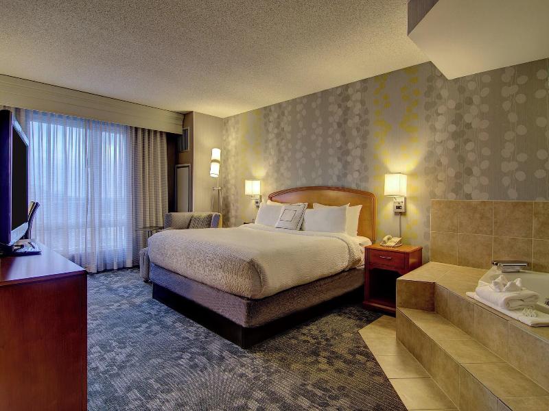 Courtyard Tysons Mclean image