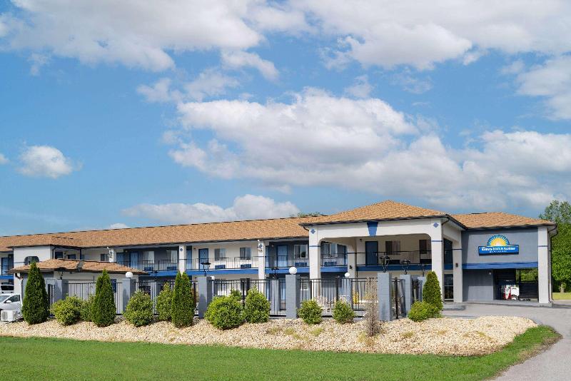 Days Inn by Wyndham Hamilton image