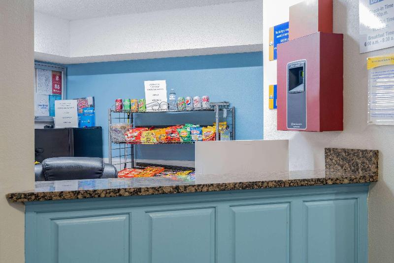 Days Inn by Wyndham Hamilton image