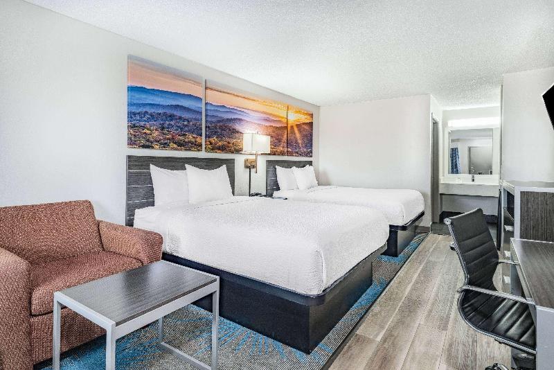 Days Inn by Wyndham Hamilton image