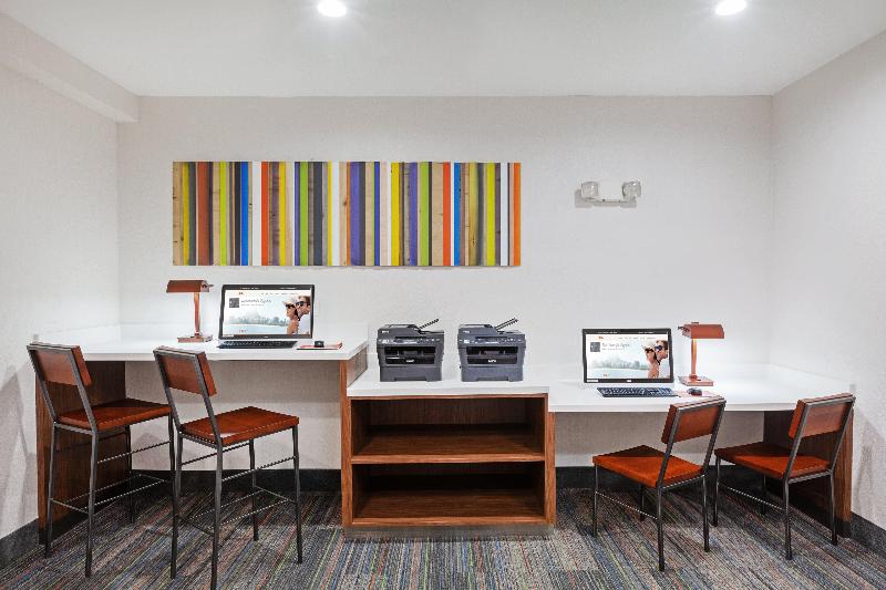 Holiday Inn Express Hotel & Suites Port Lavaca