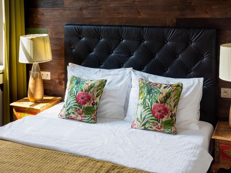 SleepWell Apartments image