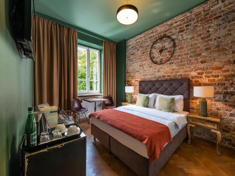 SleepWell Apartments image