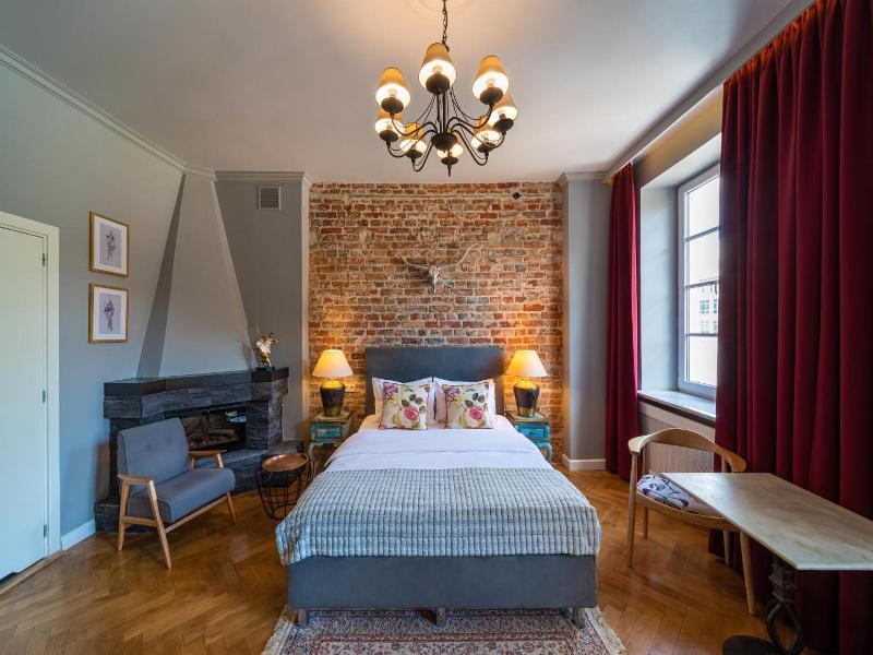 SleepWell Apartments image