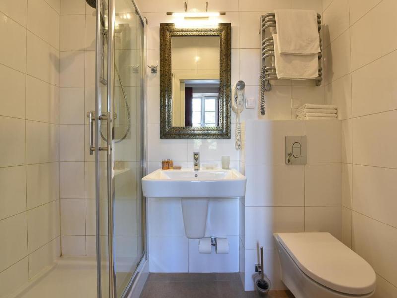 SleepWell Apartments image