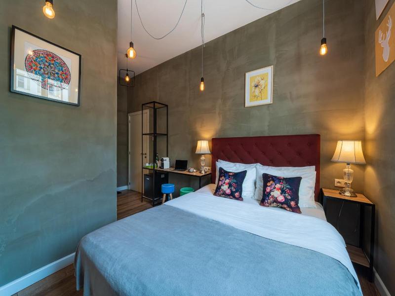 SleepWell Apartments image