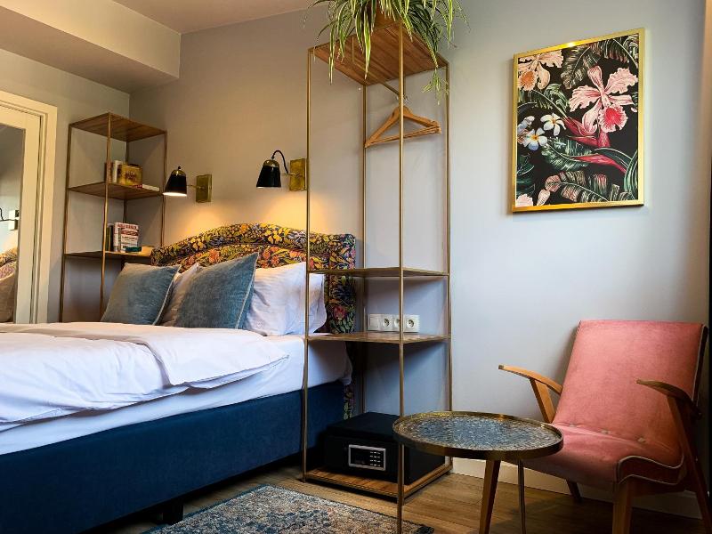 SleepWell Apartments image