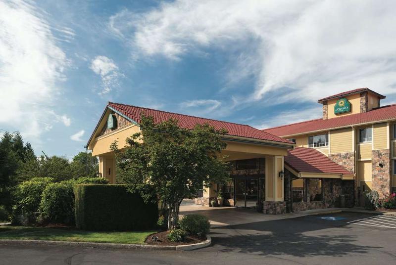 Best Western Plus Parkway Inn image