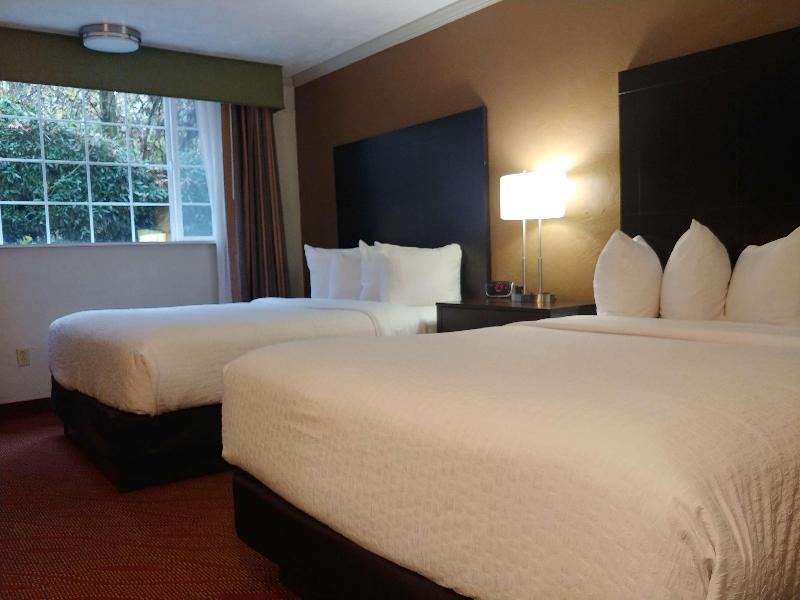 Best Western Plus Parkway Inn image