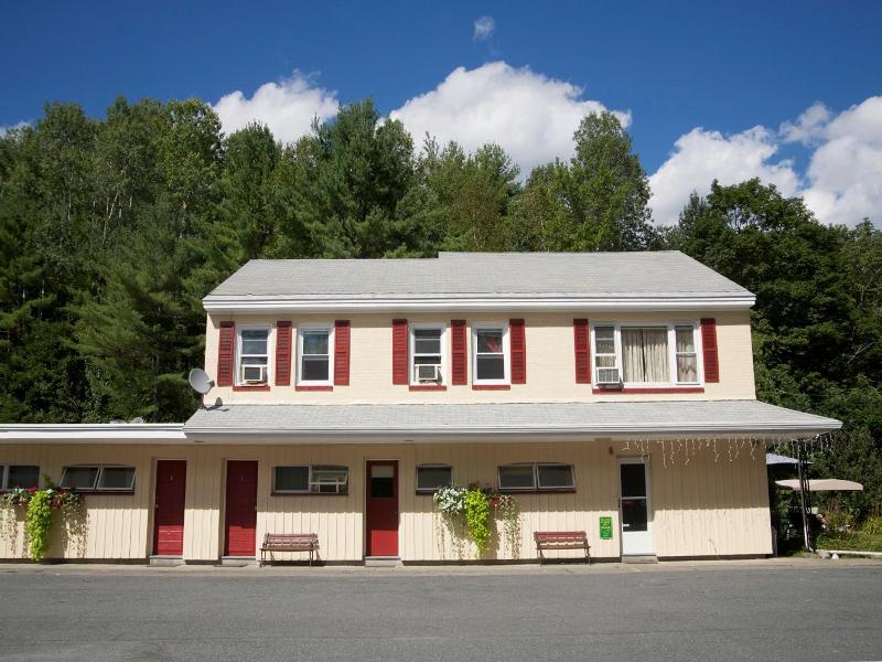 Sunset Motor Inn image
