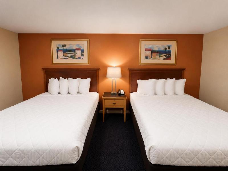 Sunset Motor Inn image