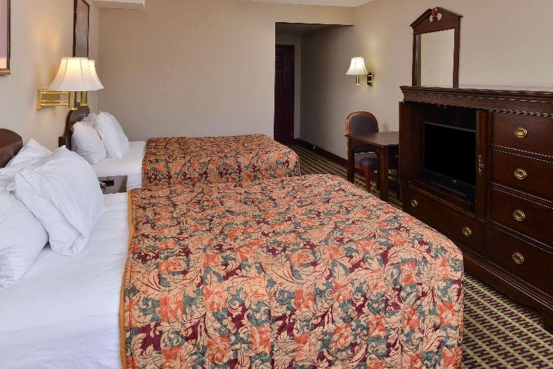 Econo Lodge Inn & Suites Warsaw image