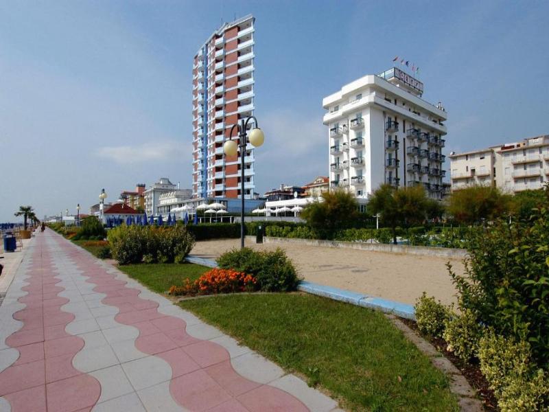 Hotel Beny image