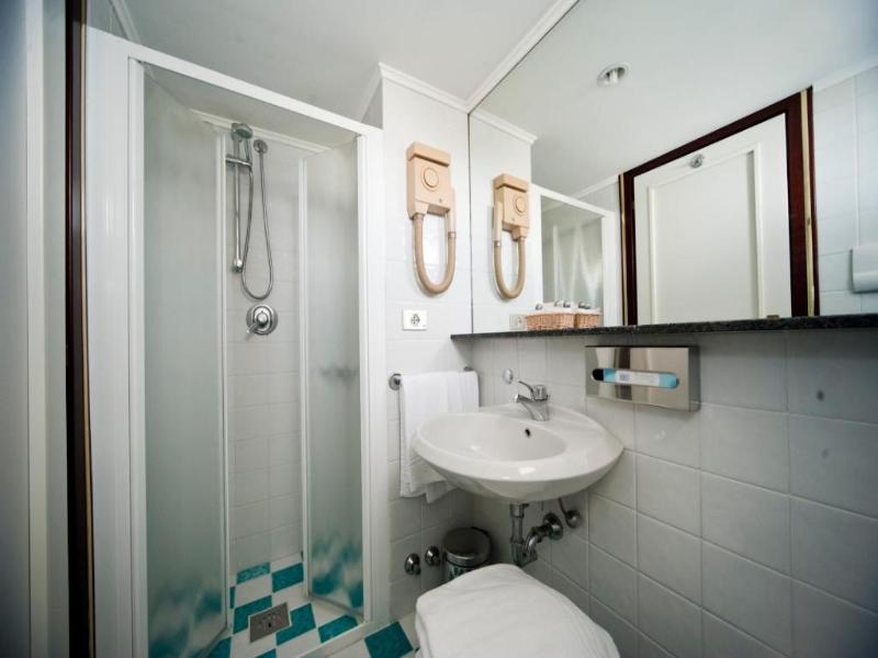 Hotel Beny image