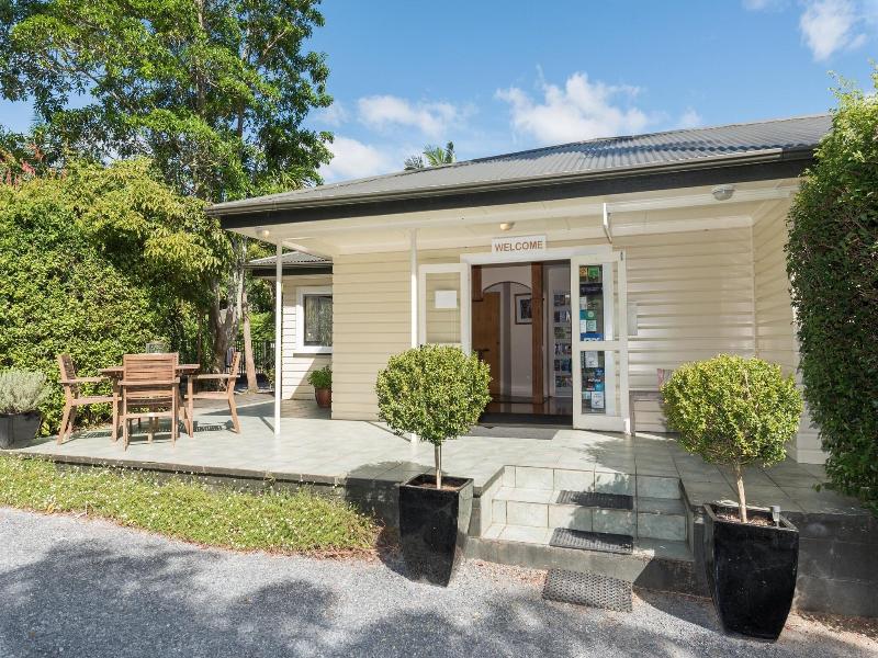 Kauri Park Motel image