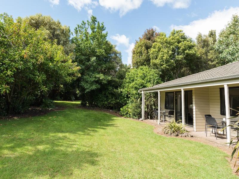 Kauri Park Motel image