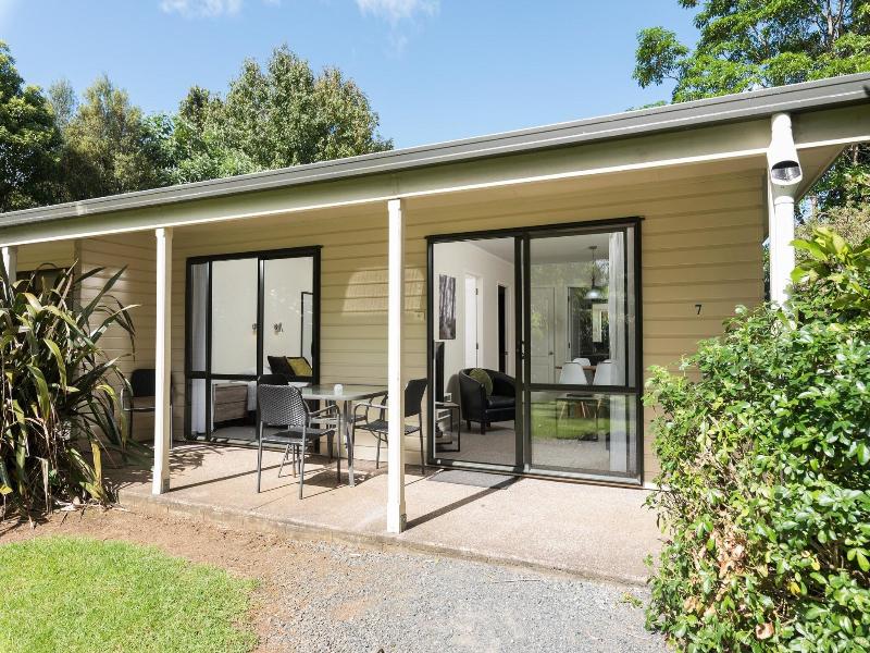 Kauri Park Motel image