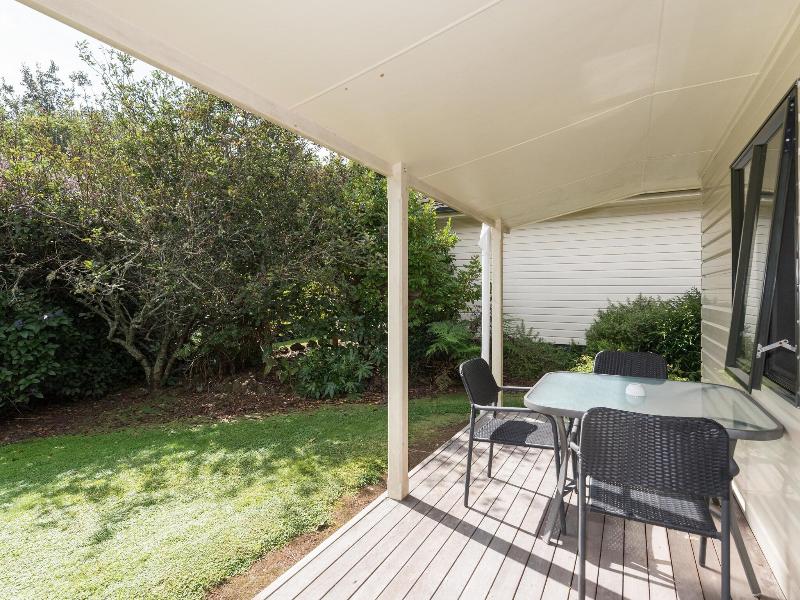 Kauri Park Motel image