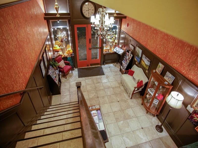 Camas Hotel image