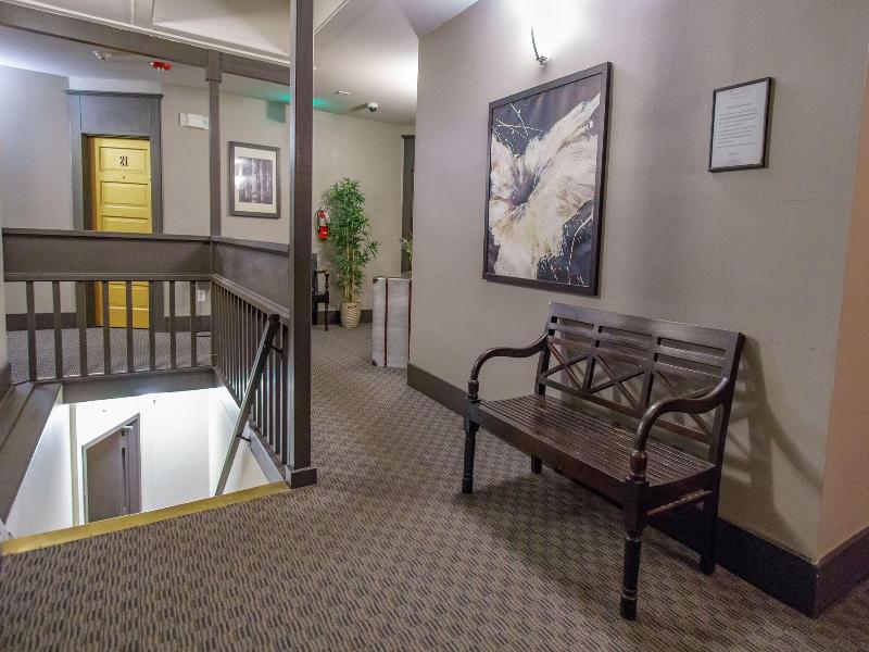 Camas Hotel image