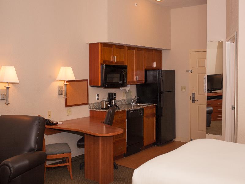 Candlewood Suites Logan image