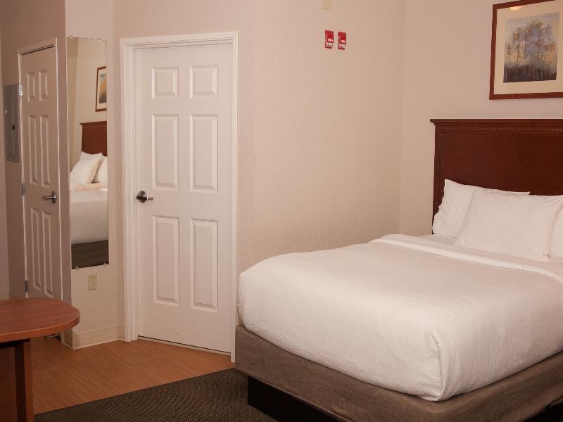 Candlewood Suites Logan image