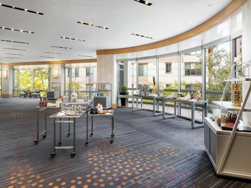 The Westin Arlington Gateway image