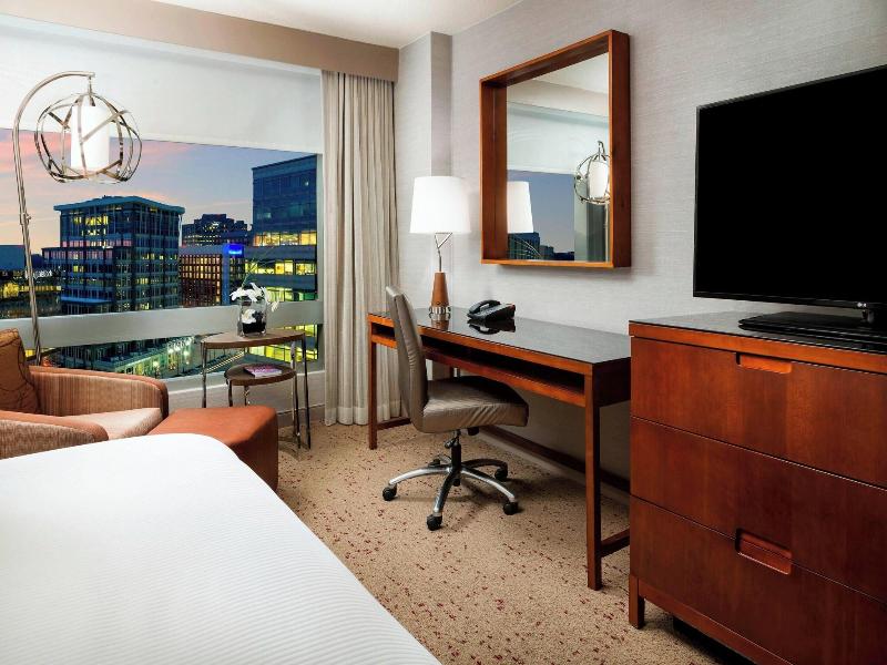 The Westin Arlington Gateway image