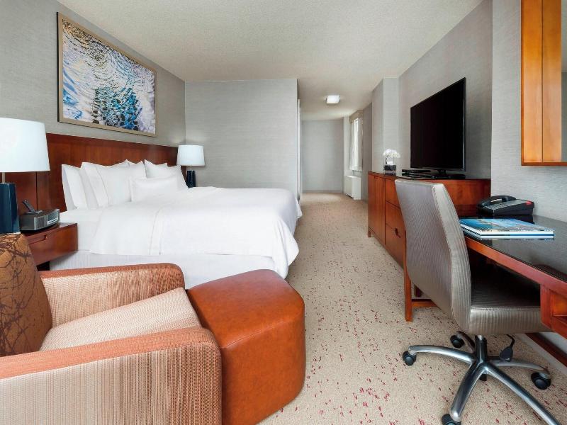 The Westin Arlington Gateway image