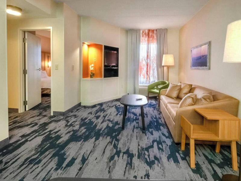 Fairfield Inn & Suites by Marriott Hazleton image