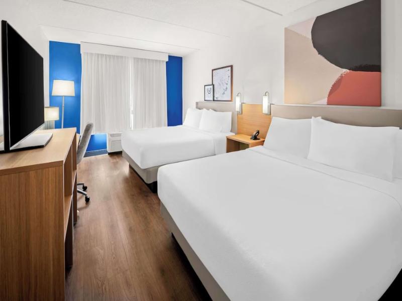 Spark By Hilton Woodbridge image