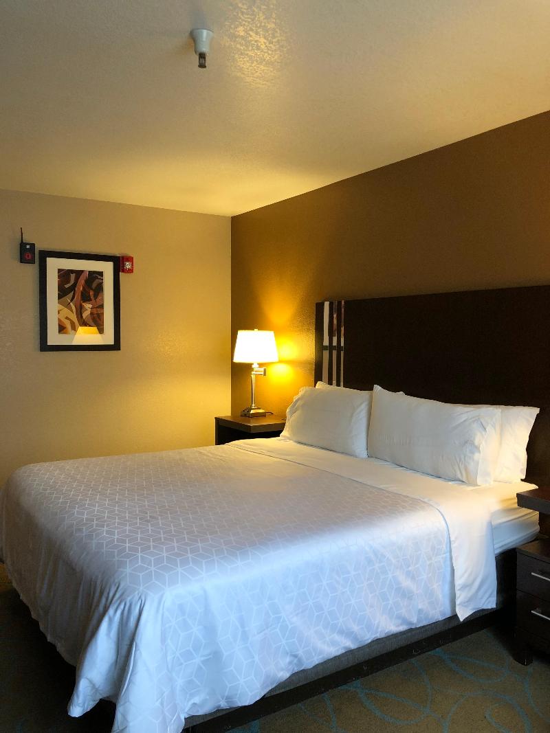 Holiday Inn Express Winnemucca photo 18