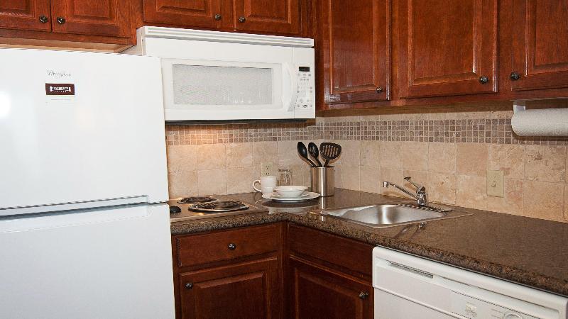 Staybridge Suites Wichita — photo 26